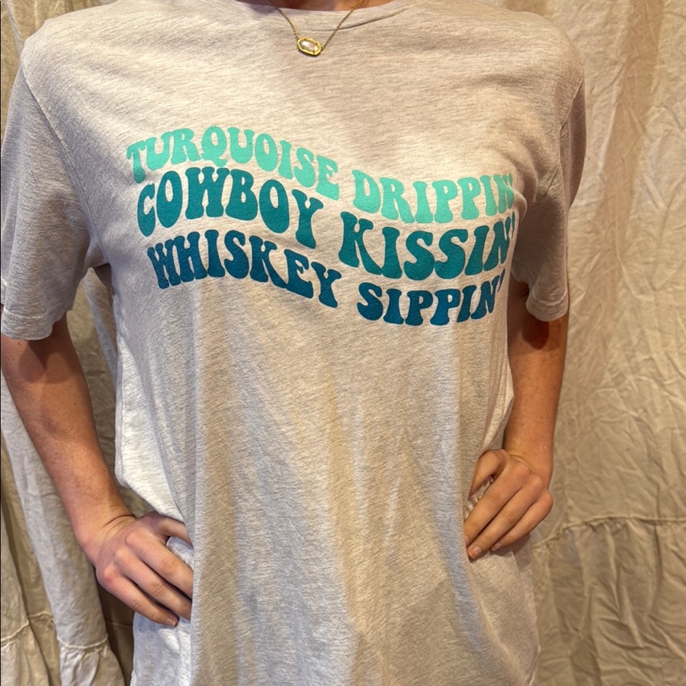 ⚜️ EUC heather grey & turquoise Graphic Tee sz XL